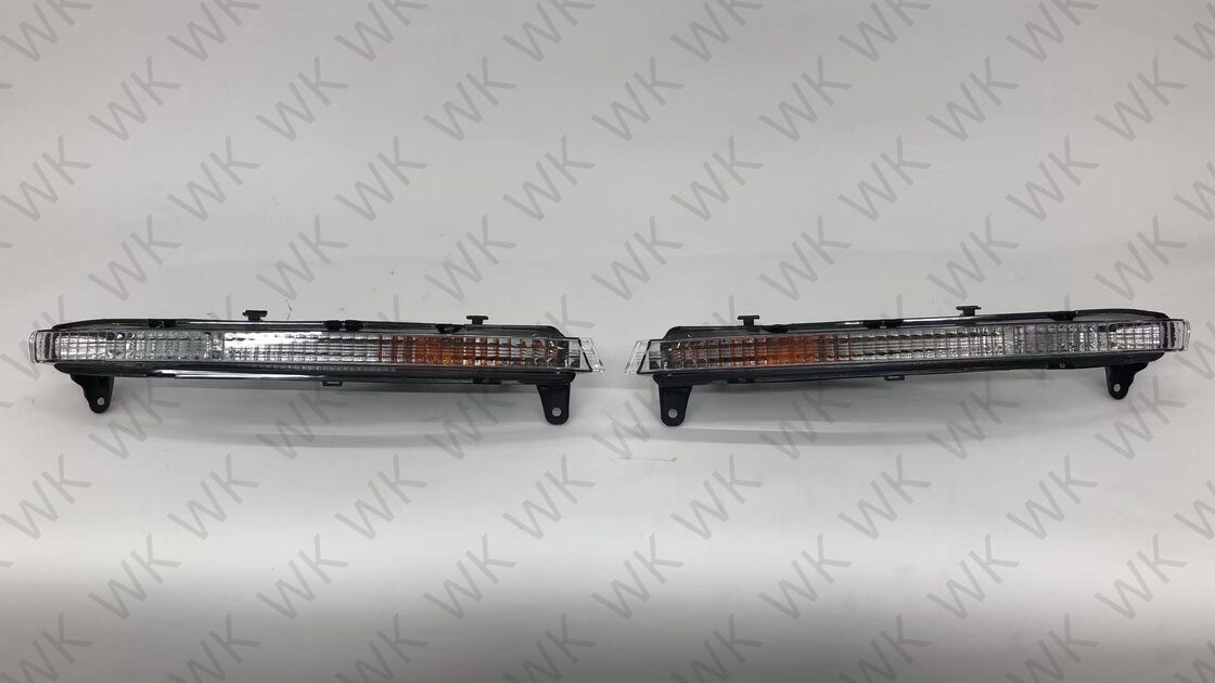 2008 Audi Q7 Turn Signal Light | OEM 4L0953041 / 4L0953042 Front Indicator